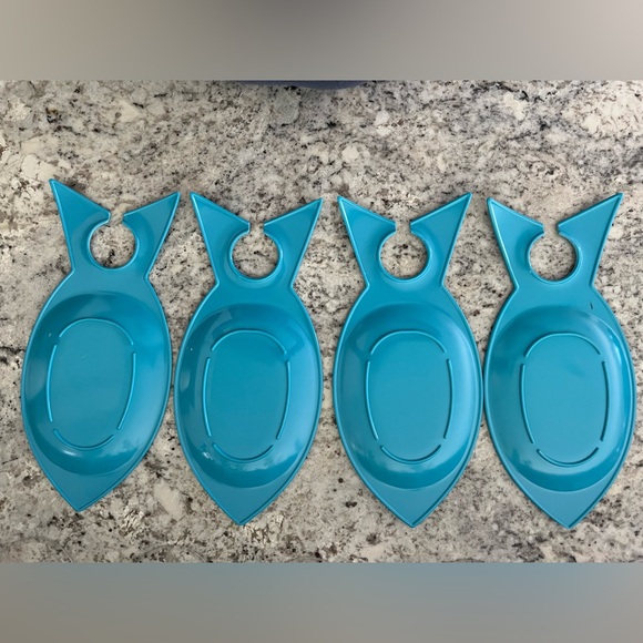Crate&Barrel Melamine fish plates appetizer plates plastic martini & cup holders - Picture 3 of 12